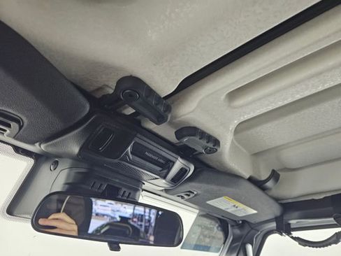 Used 2024 Jeep Wrangler Unlimited Sport image 33