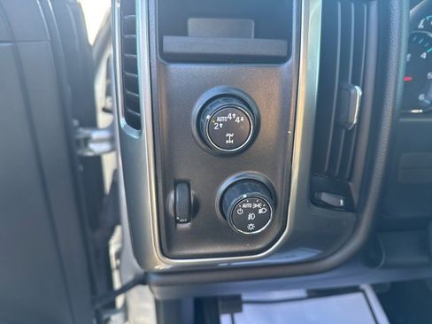 Used 2018 Chevrolet Silverado 1500 LT w/ All Star Edition image 24