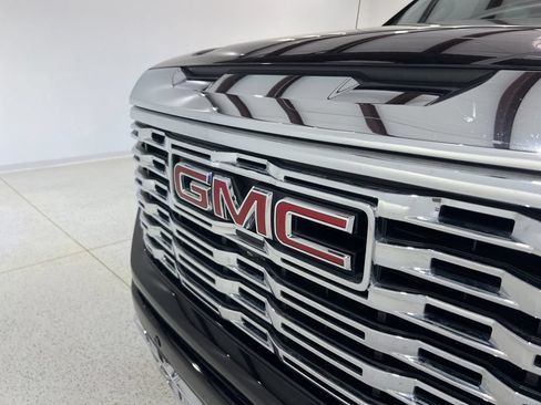 Used 2023 GMC Sierra 1500 Denali w/ Denali Reserve Package AWD/4WD image 29