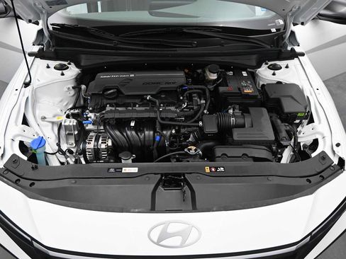 New 2026 Hyundai Elantra Sport FWD image 22