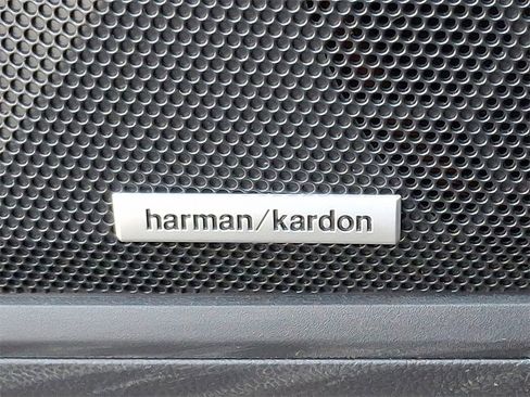 Certified 2025 Subaru Outback Limited image 27