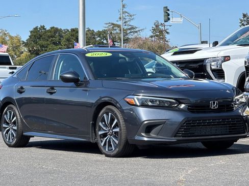 Used 2023 Honda Civic EX image 2