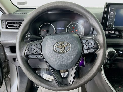 Used 2021 Toyota RAV4 LE FWD image 13