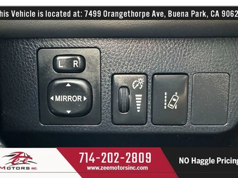 Used 2017 Toyota RAV4 Limited image 40