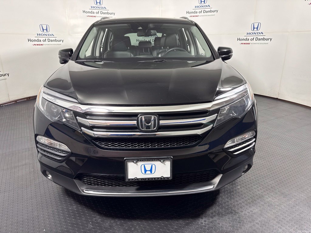 Certified 2017 Honda Pilot Touring image 2