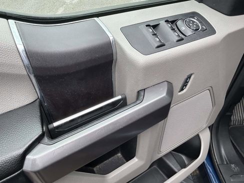 Used 2019 Ford F150 XLT w/ Trailer Tow Package image 17