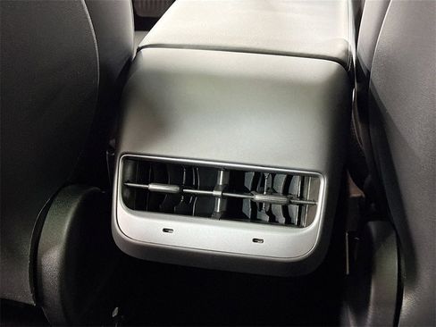 Used 2023 Tesla Model 3 Standard Range image 27