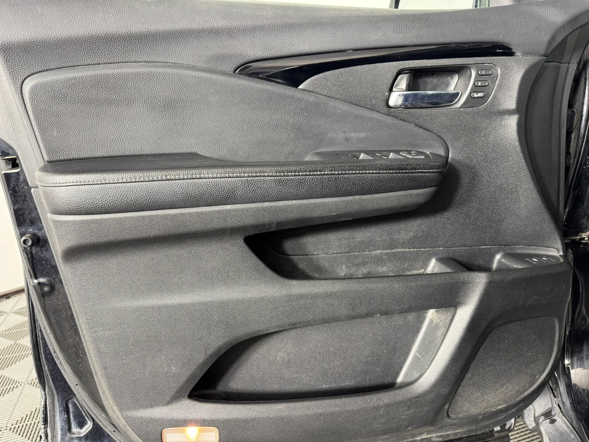 Used 2018 Honda Pilot Touring image 41