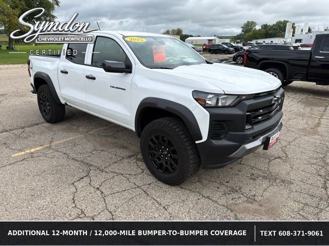 Used 2025 Chevrolet Colorado Trail Boss AWD/4WD image 1