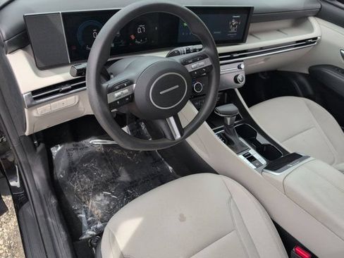 Used 2025 Hyundai Tucson SEL FWD image 15