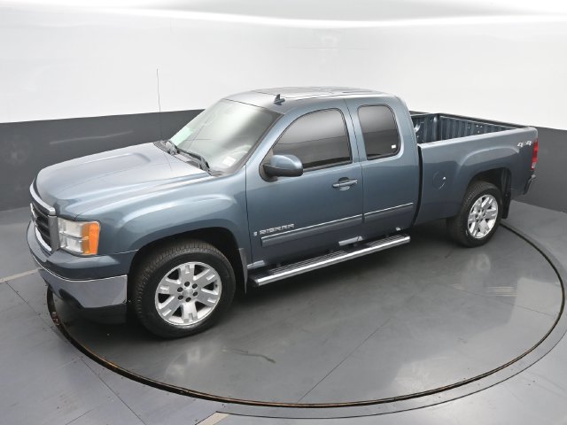 Used 2008 GMC Sierra 1500 SLT w/ SLT Preferred Package AWD/4WD image 36