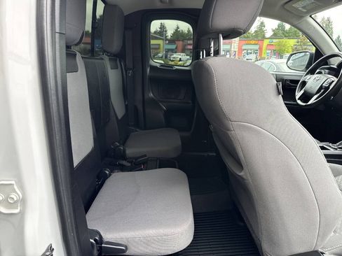Used 2021 Toyota Tacoma SR w/ SX Package AWD/4WD image 19