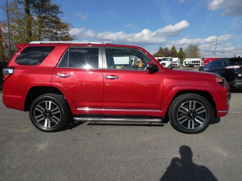Used 2014 Toyota 4Runner Limited image 4