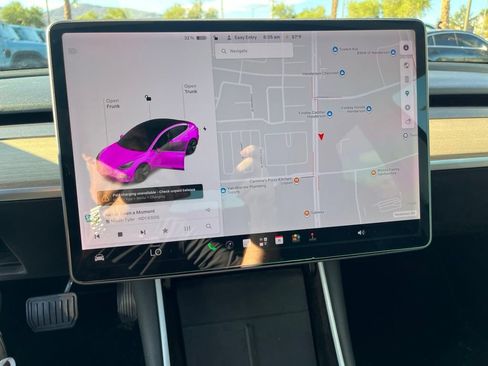 Used 2020 Tesla Model 3 Standard Range RWD image 14