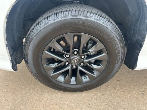 Used 2022 Lexus GX 460 Premium image 9