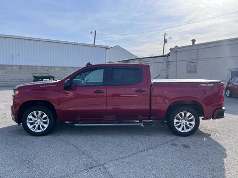 Used 2019 Chevrolet Silverado 1500 Custom w/ Custom Value Package AWD/4WD image 6