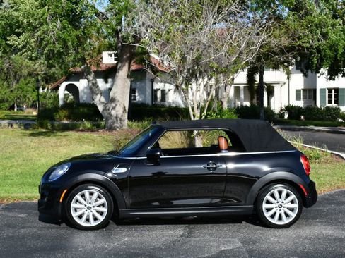 Used 2018 MINI Cooper S image 35