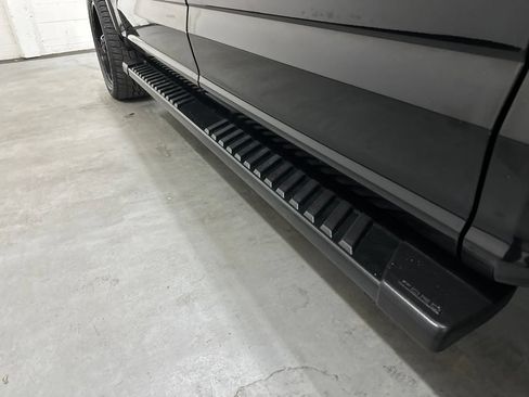 Used 2019 Ford F150 Lariat RWD image 19