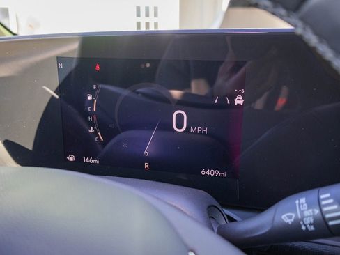 Certified 2025 Buick Envista Sport Touring w/ Convenience I Package image 20