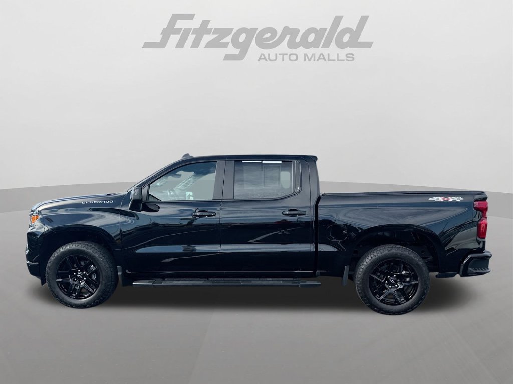 Used 2023 Chevrolet Silverado 1500 Custom AWD/4WD image 5