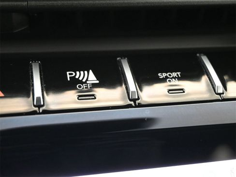 Used 2021 Jeep Grand Cherokee L Limited image 19