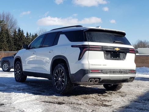 New 2026 Chevrolet Traverse LT w/ Sun and Wheel Package AWD/4WD image 4
