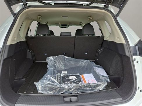New 2026 Nissan Rogue SV image 25