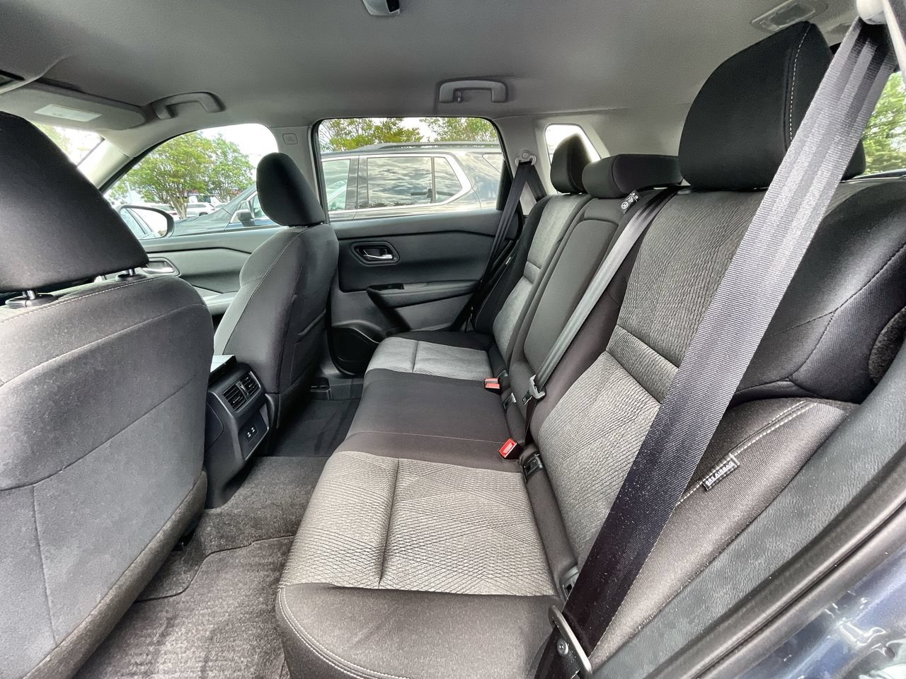 Used 2026 Nissan Rogue SV FWD image 23