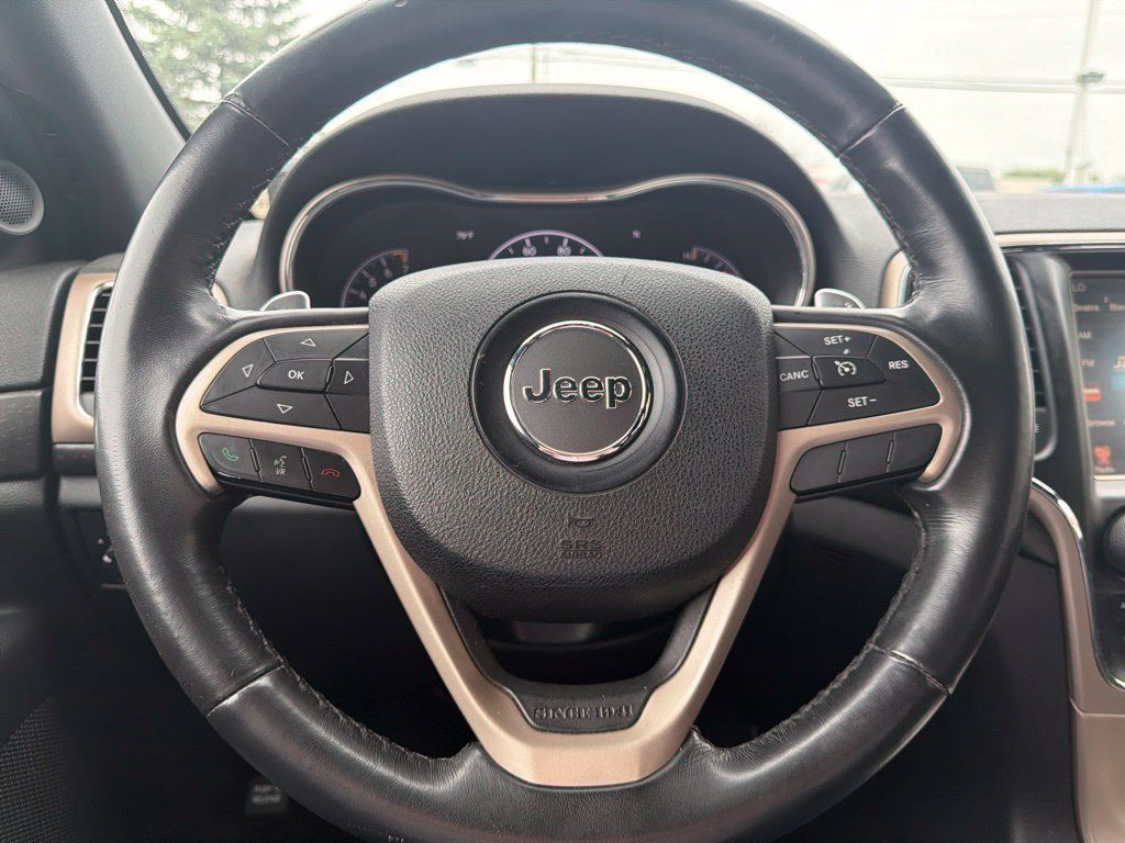 Used 2015 Jeep Grand Cherokee Laredo w/ Quick Order Package 23E AWD/4WD image 23