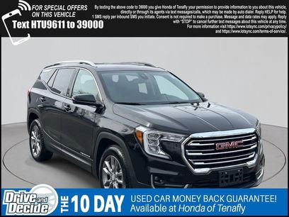 Used 2024 GMC Terrain SLT
