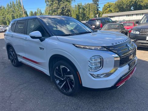 Used 2024 Mitsubishi Outlander Ralliart AWD/4WD image 1