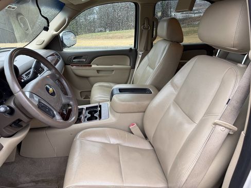 Used 2011 Chevrolet Tahoe LTZ image 15