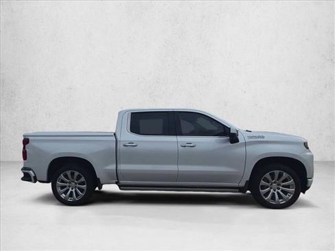 Used 2020 Chevrolet Silverado 1500 High Country w/ Technology Package AWD/4WD image 4