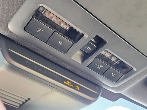 Used 2023 MAZDA MAZDA3 s image 24