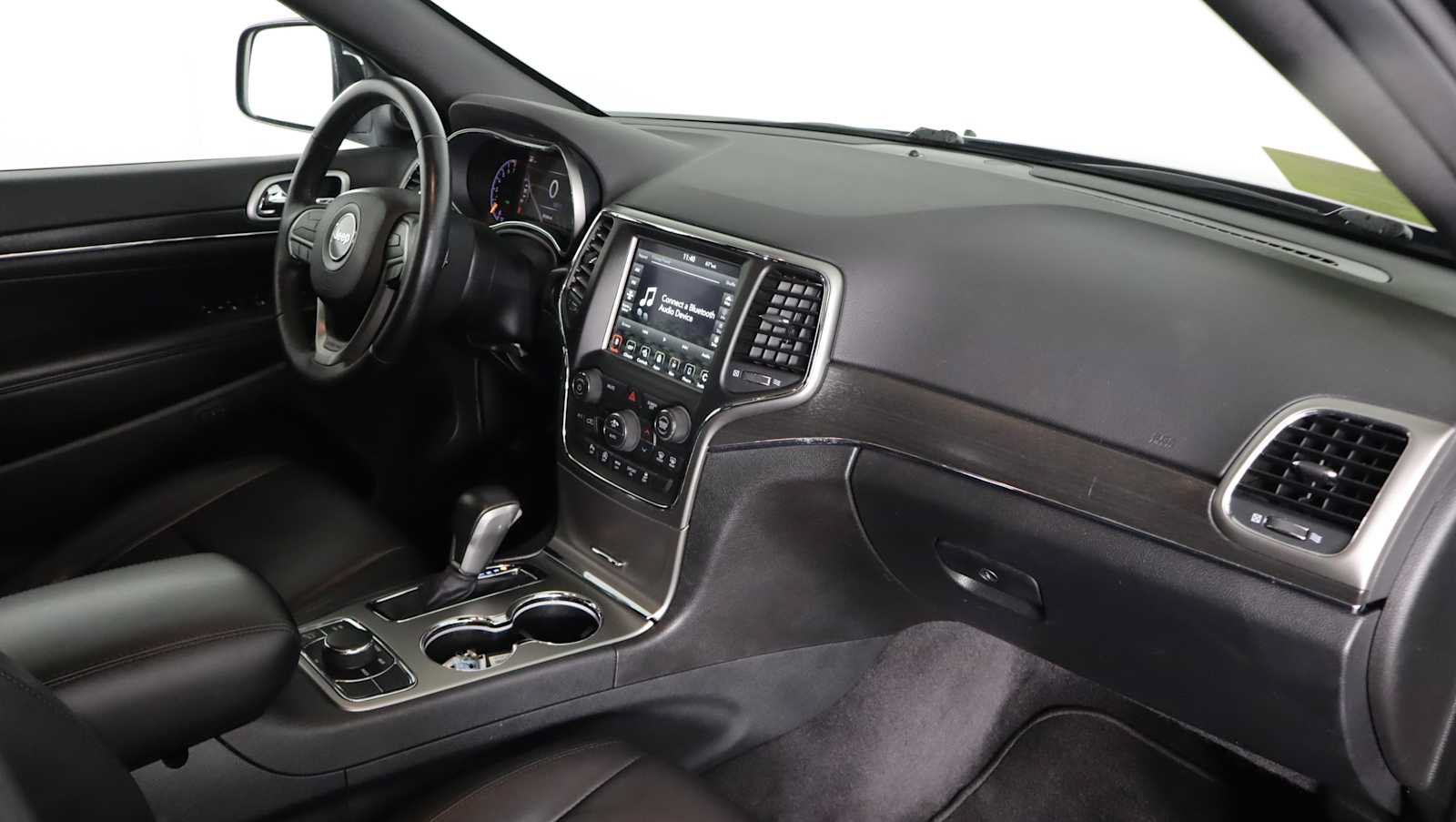 Used 2018 Jeep Grand Cherokee Limited AWD/4WD image 9
