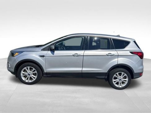Used 2019 Ford Escape SE AWD/4WD image 2