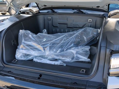 New 2026 GMC Hummer EV SUV image 8