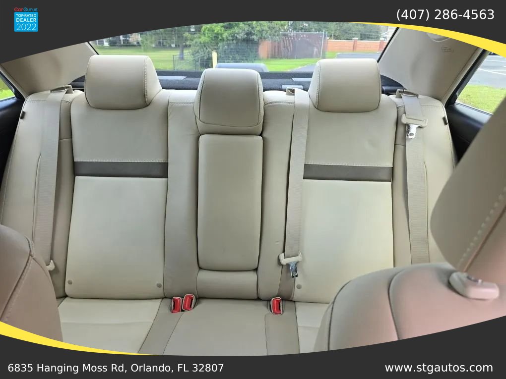 Used 2014 Toyota Camry XLE w/ Leather Package FWD image 18