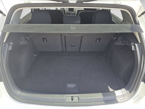 Used 2016 Volkswagen e-Golf SE w/ DC Fast Charging Package FWD image 24