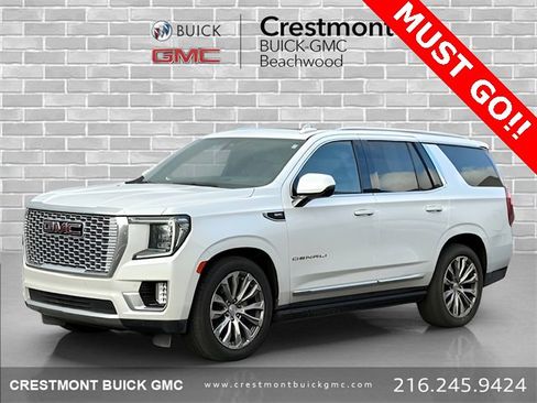 Used 2022 GMC Yukon Denali w/ Advanced Technology Package image 1