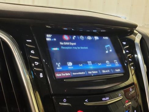 Used 2020 Cadillac Escalade Luxury AWD/4WD image 27