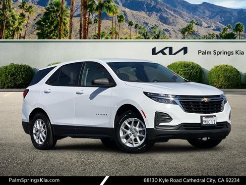 Used 2024 Chevrolet Equinox LS w/ LS Convenience Package AWD/4WD image 1