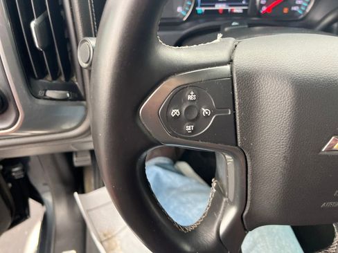 Used 2017 Chevrolet Silverado 1500 LTZ Z71 image 11