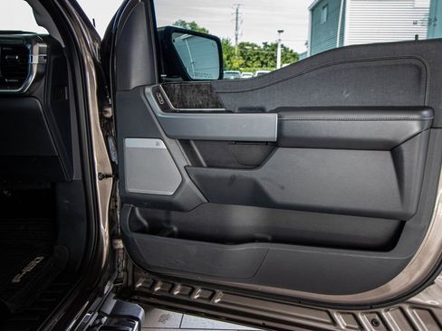 Used 2021 Ford F150 Lariat w/ Equipment Group 502A High AWD/4WD image 18