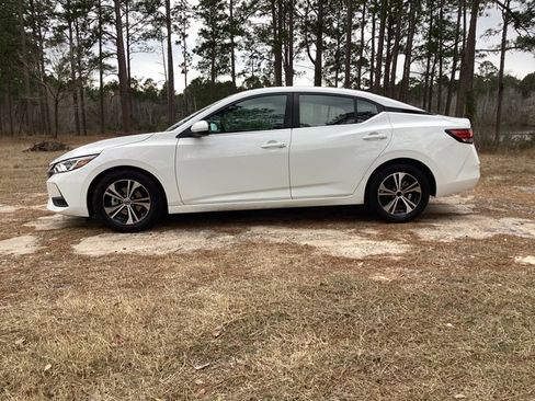 Used 2023 Nissan Sentra SV image 2