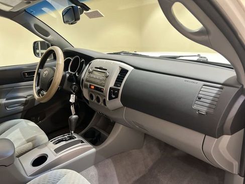 Used 2011 Toyota Tacoma 2WD Access Cab w/ SR5 Pkg #2 image 22