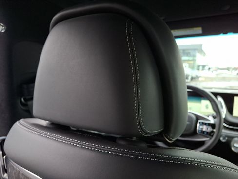 Certified 2025 Genesis G90 3.5T image 13