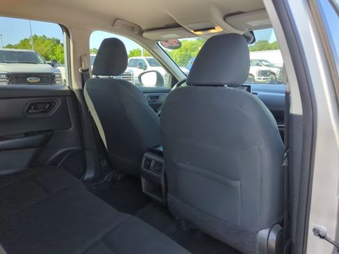 Used 2024 Nissan Rogue S AWD/4WD image 20