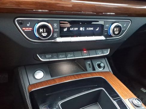 Used 2022 Audi Q5 2.0T Premium Plus image 26