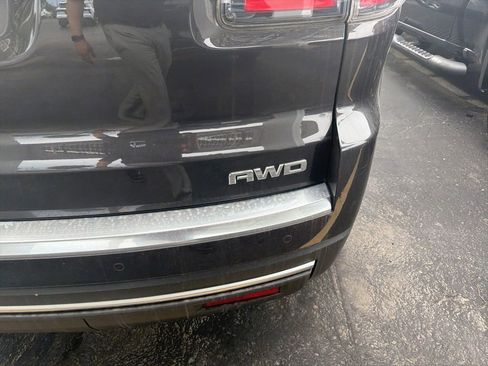 Used 2014 GMC Acadia SLE AWD/4WD image 4